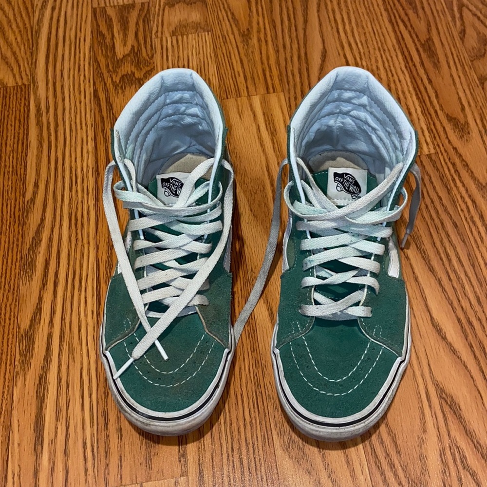 Used vans size 8.5 women / 7 men